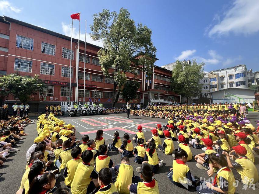 彩名堂官方网站